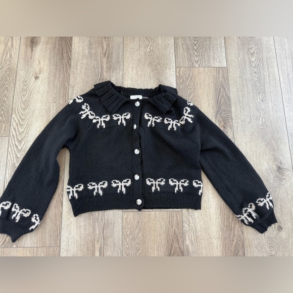 vestique Tops - Vestique Black and Cream Bow Cardigan